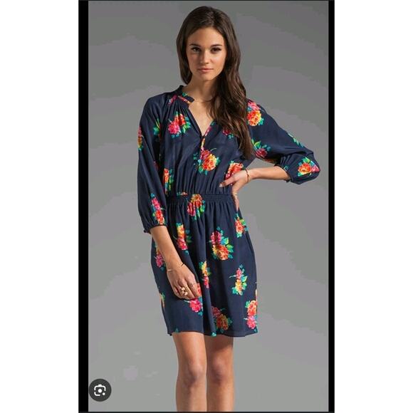 Shoshanna Teagan Vibrant Smocked 100% Silk 3/4 Sleeve Navy Mini Dress, Size 4 - Picture 2 of 15